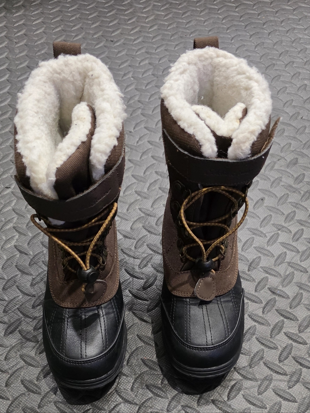 Eddie Bauer Brown & Black Kids Snow Boots with Faux Shearling Lining **Used**